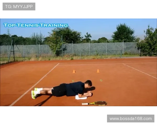 上海网球队耐力训练的深度分析与提升策略探讨 上海网球队耐力训练的深度分析与提升策略探讨