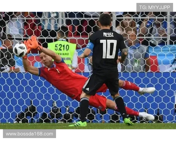 不同足球明星的射门技艺与风格分析探讨