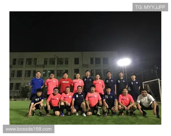 世界足球明星携手共创友谊之桥传递热爱与团结的精神