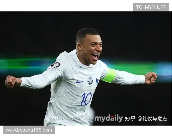 足球明星法国姆巴佩的辉煌历程与未来展望分析